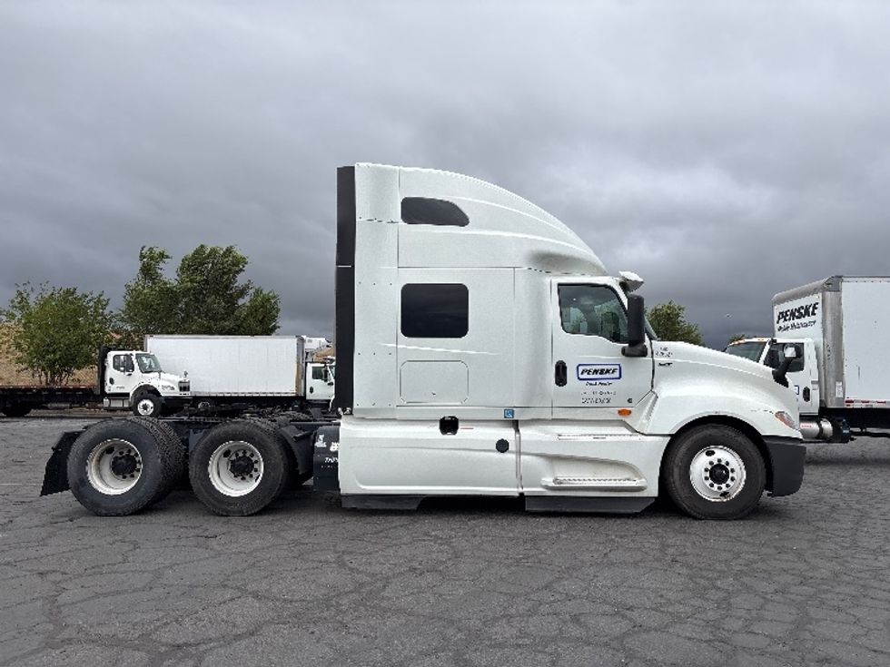 Sleeper Tractor-Heavy Duty Tractors-International-2022-LT625-West Valley City-UT-380,775\n\t\tmiles-$ 74,000 - Image 8