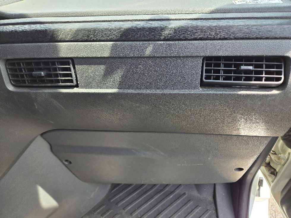 Sleeper Tractor-Heavy Duty Tractors-International-2022-LT625-White Deer-PA-338,117\n\t\tmiles-$ 73,750 - Image 14