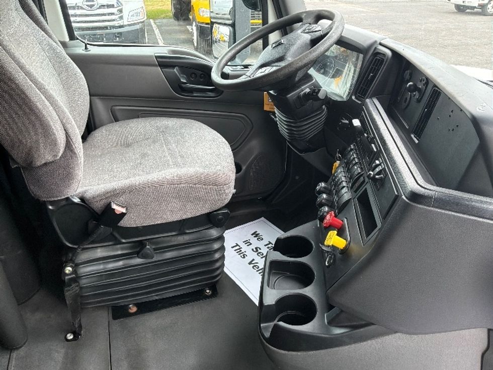 Sleeper Tractor-Heavy Duty Tractors-International-2022-LT625-White Deer-PA-341,453\n\t\tmiles-$ 69,750 - Image 15