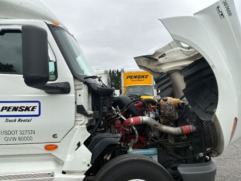 Sleeper Tractor-Heavy Duty Tractors-International-2022-LT625-White Deer-PA-341,453\n\t\tmiles-$ 69,750 - Image 20