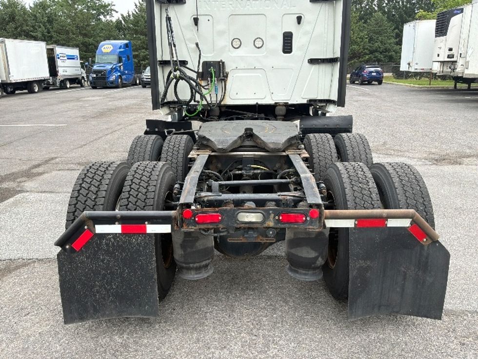 Sleeper Tractor-Heavy Duty Tractors-International-2022-LT625-White Deer-PA-341,453\n\t\tmiles-$ 69,750 - Image 6