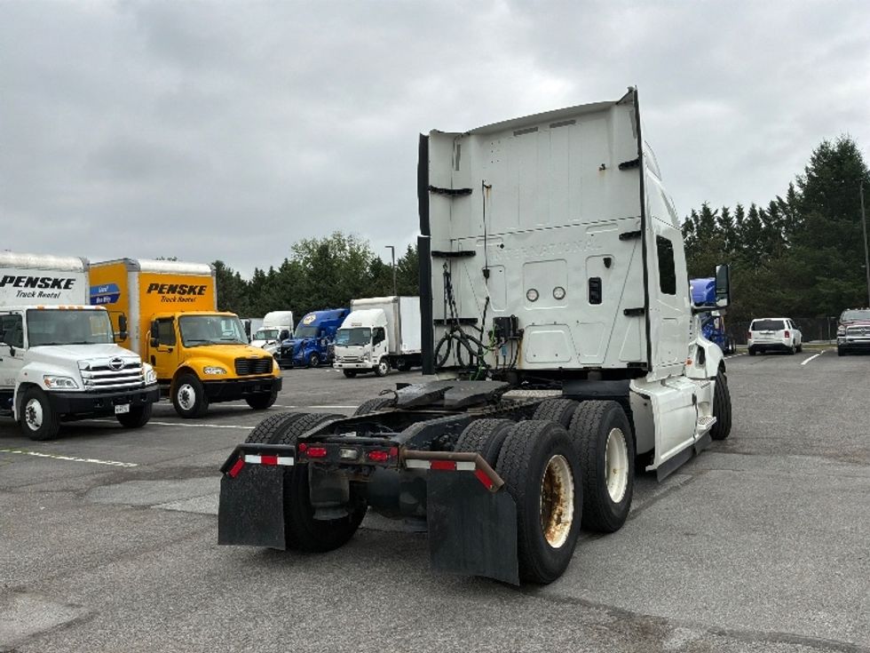 Sleeper Tractor-Heavy Duty Tractors-International-2022-LT625-White Deer-PA-341,453\n\t\tmiles-$ 69,750 - Image 7