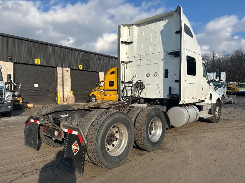 Sleeper Tractor-Heavy Duty Tractors-International-2022-LT625-White Deer-PA-526,431\n\t\tmiles-$ 53,500 - Image 7