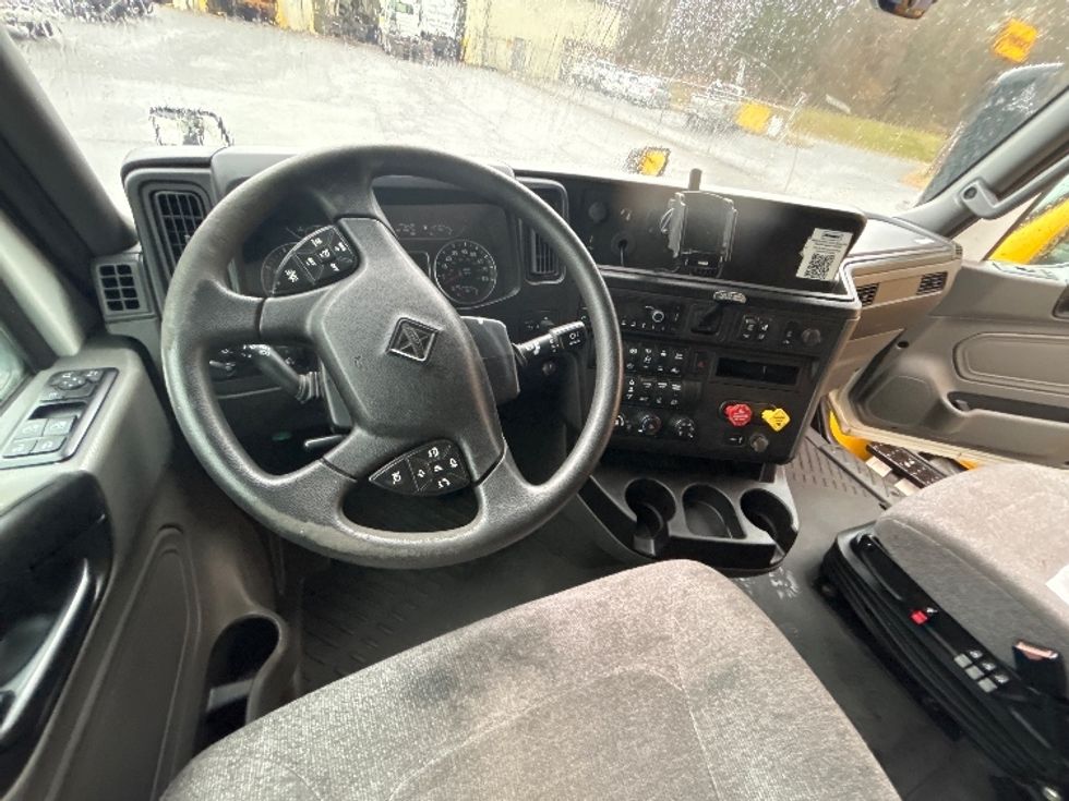 Sleeper Tractor-Heavy Duty Tractors-International-2023-LT625-Asheville-NC-502,986\n\t\tmiles-$ 56,500 - Image 10