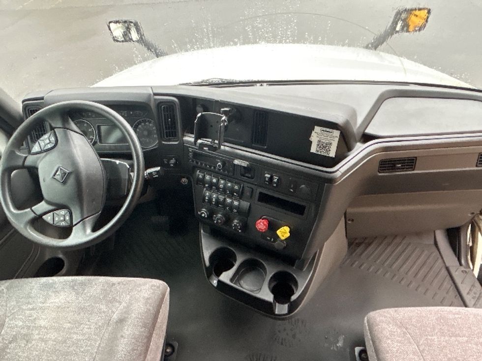 Sleeper Tractor-Heavy Duty Tractors-International-2023-LT625-Asheville-NC-502,986\n\t\tmiles-$ 56,500 - Image 12