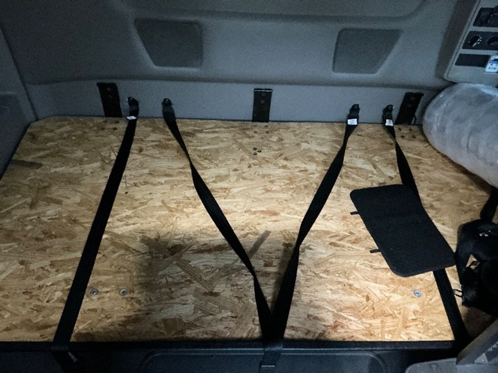 Sleeper Tractor-Heavy Duty Tractors-International-2023-LT625-Asheville-NC-502,986\n\t\tmiles-$ 56,500 - Image 17