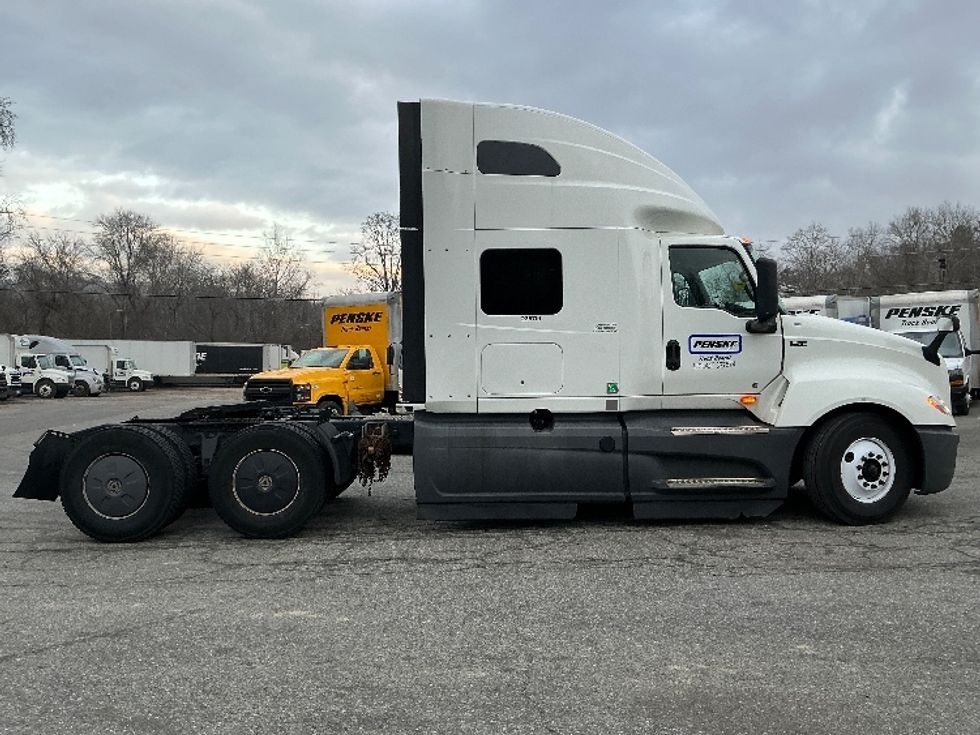 Sleeper Tractor-Heavy Duty Tractors-International-2023-LT625-Asheville-NC-502,986\n\t\tmiles-$ 56,500 - Image 8