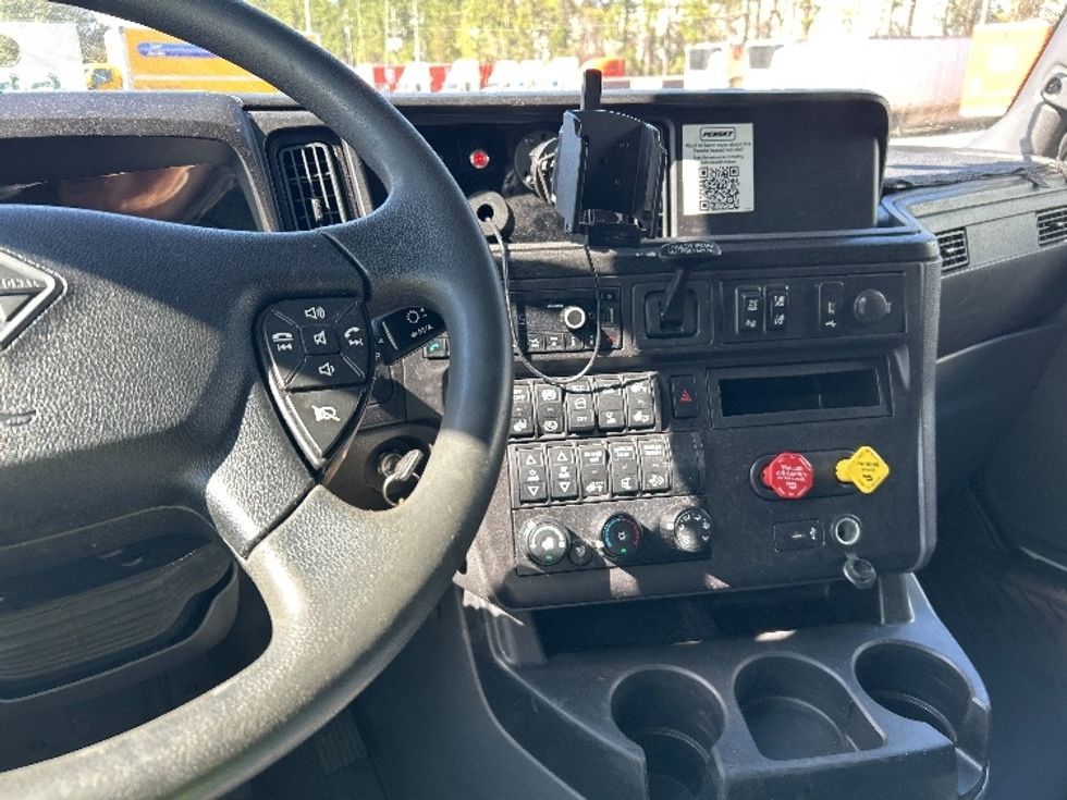 Sleeper Tractor-Heavy Duty Tractors-International-2023-LT625-Atlanta-GA-543,301\n\t\tmiles-$ 51,250 - Image 10