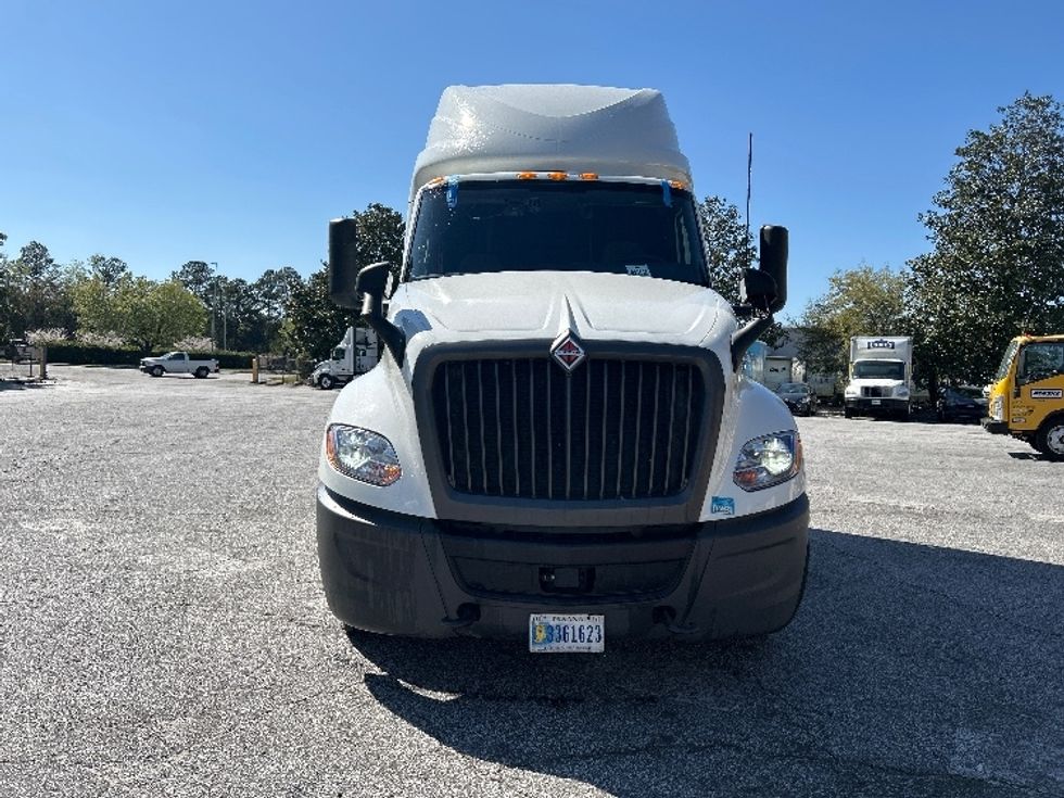 Sleeper Tractor-Heavy Duty Tractors-International-2023-LT625-Atlanta-GA-543,301\n\t\tmiles-$ 51,250 - Image 2