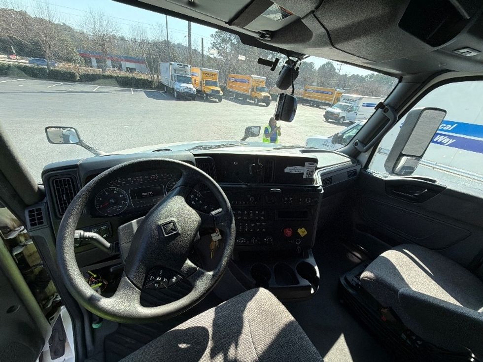 Sleeper Tractor-Heavy Duty Tractors-International-2023-LT625-Atlanta-GA-559,712\n\t\tmiles-$ 52,000 - Image 10