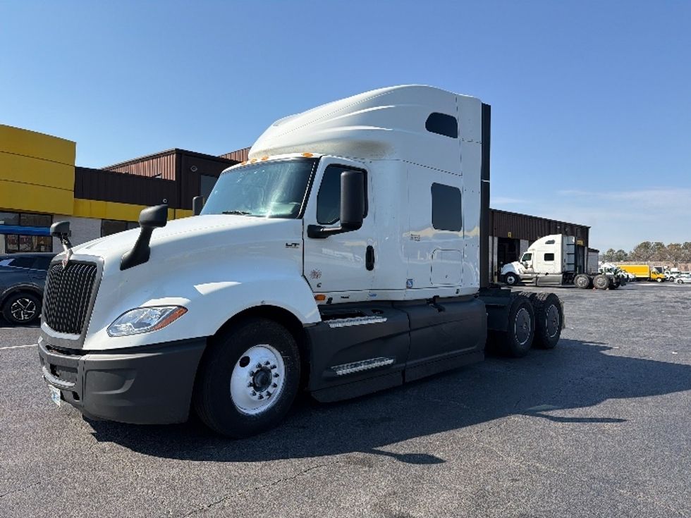 Sleeper Tractor-Heavy Duty Tractors-International-2023-LT625-Atlanta-GA-559,712\n\t\tmiles-$ 52,000 - Image 3