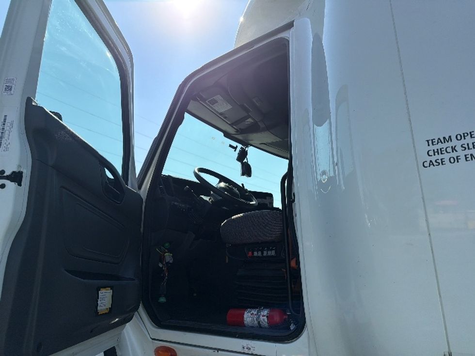 Sleeper Tractor-Heavy Duty Tractors-International-2023-LT625-Atlanta-GA-559,712\n\t\tmiles-$ 52,000 - Image 9