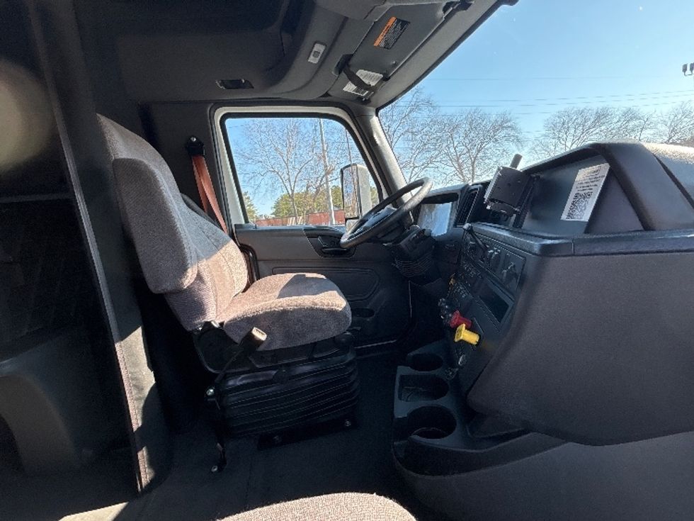 Sleeper Tractor-Heavy Duty Tractors-International-2023-LT625-Atlanta-GA-627,797\n\t\tmiles-$ 45,000 - Image 15