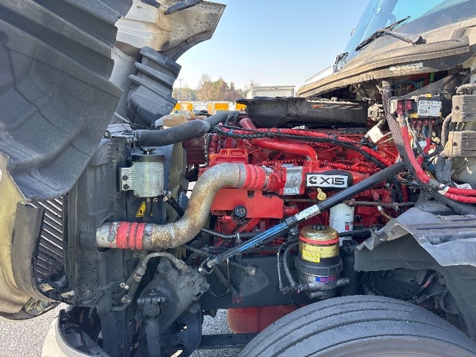 Sleeper Tractor-Heavy Duty Tractors-International-2023-LT625-Atlanta-GA-627,797\n\t\tmiles-$ 45,000 - Image 21