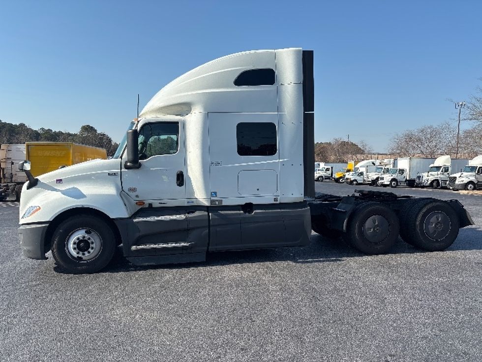Sleeper Tractor-Heavy Duty Tractors-International-2023-LT625-Atlanta-GA-627,797\n\t\tmiles-$ 45,000 - Image 4