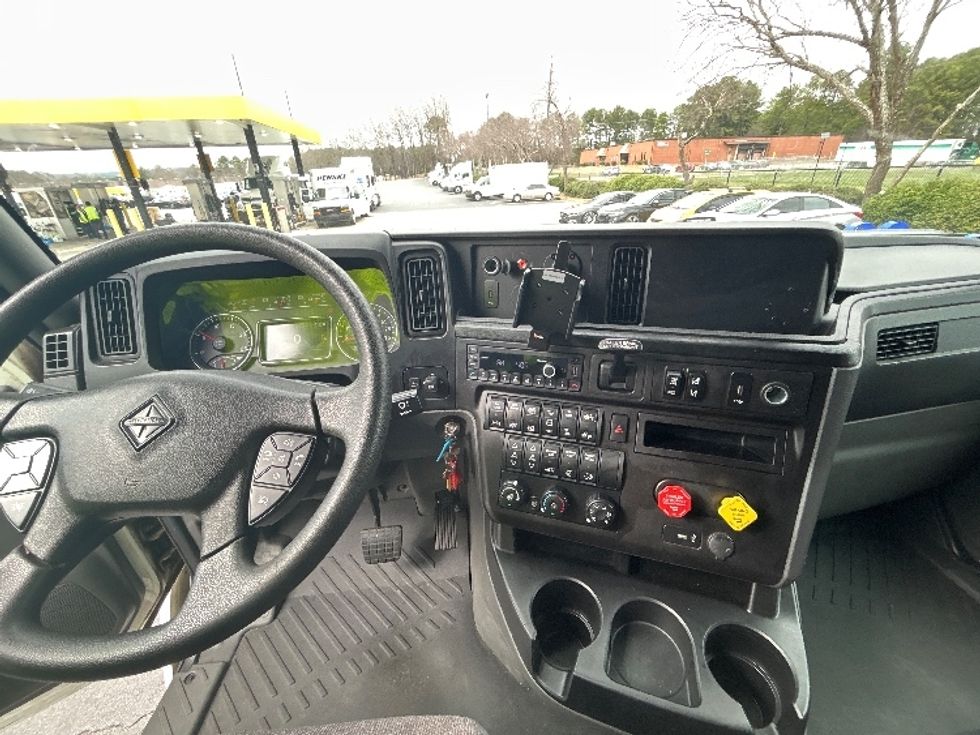 Sleeper Tractor-Heavy Duty Tractors-International-2023-LT625-Atlanta-GA-694,451\n\t\tmiles-$ 38,500 - Image 12