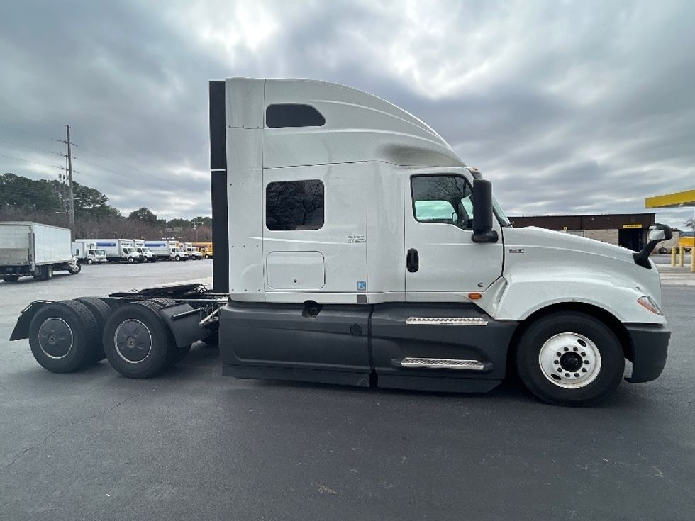 Sleeper Tractor-Heavy Duty Tractors-International-2023-LT625-Atlanta-GA-694,451\n\t\tmiles-$ 38,500 - Image 8