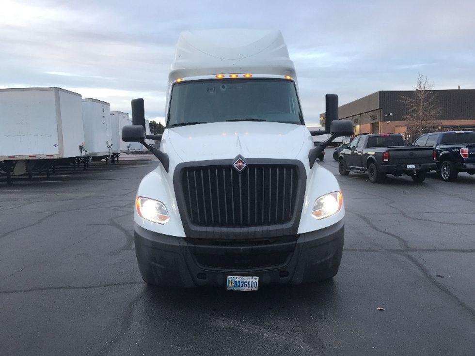 Sleeper Tractor-Heavy Duty Tractors-International-2023-LT625-Aurora-CO-696,397\n\t\tmiles-$ 40,750 - Image 2