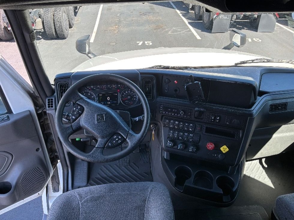 Sleeper Tractor-Heavy Duty Tractors-International-2023-LT625-Aurora-CO-749,987\n\t\tmiles-$ 42,000 - Image 11