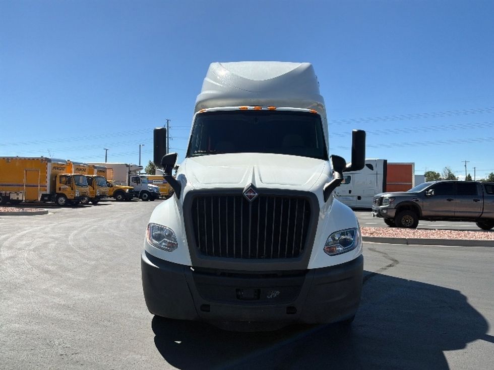Sleeper Tractor-Heavy Duty Tractors-International-2023-LT625-Aurora-CO-749,987\n\t\tmiles-$ 42,000 - Image 2