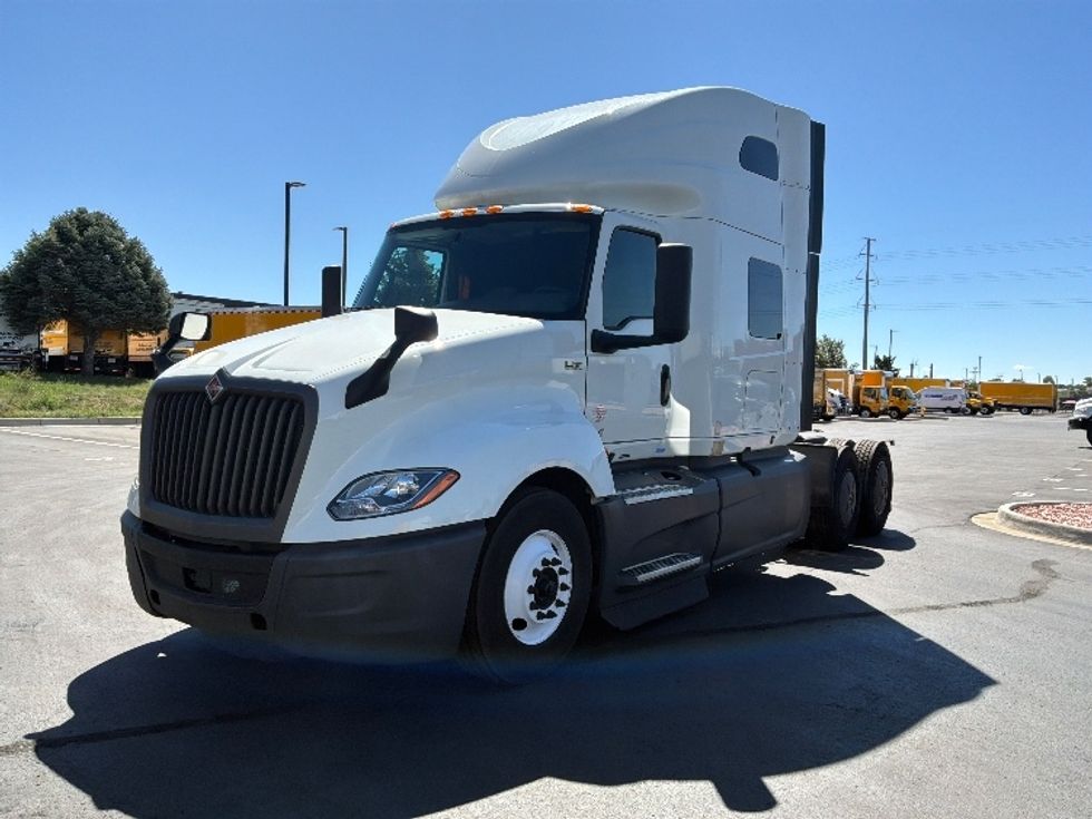 Sleeper Tractor-Heavy Duty Tractors-International-2023-LT625-Aurora-CO-749,987\n\t\tmiles-$ 42,000 - Image 3