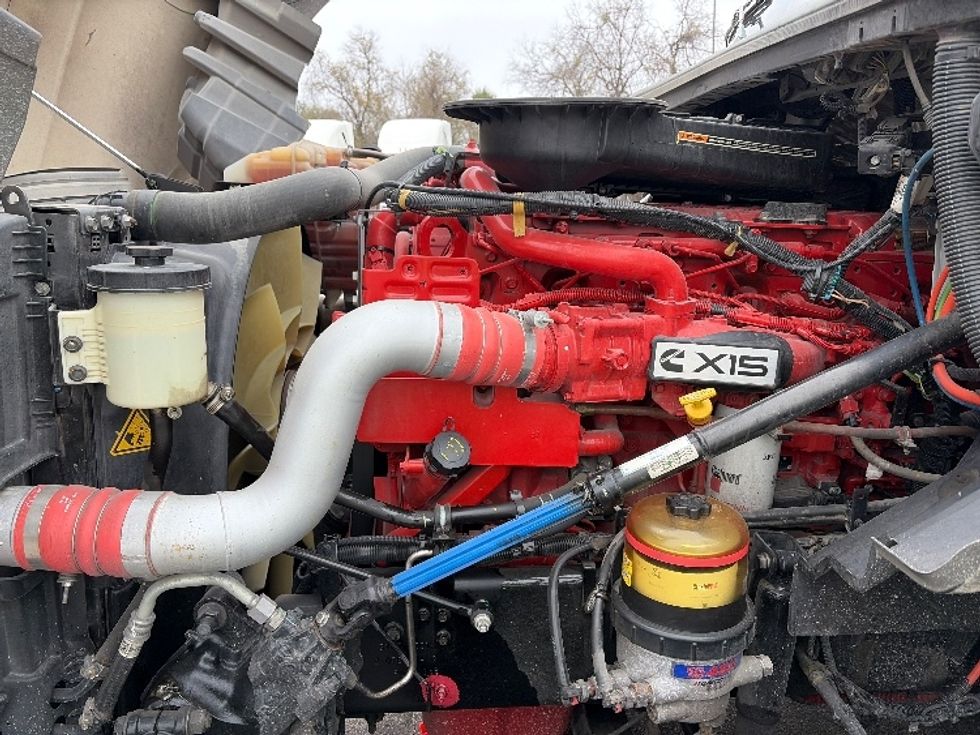 Sleeper Tractor-Heavy Duty Tractors-International-2023-LT625-Austin-TX-325,582\n\t\tmiles-$ 77,000 - Image 21