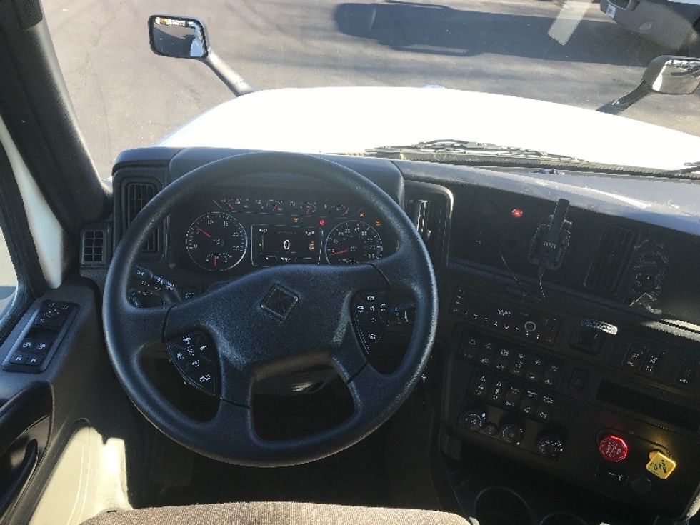 Sleeper Tractor-Heavy Duty Tractors-International-2023-LT625-Bensalem-PA-519,590\n\t\tmiles-$ 55,250 - Image 11