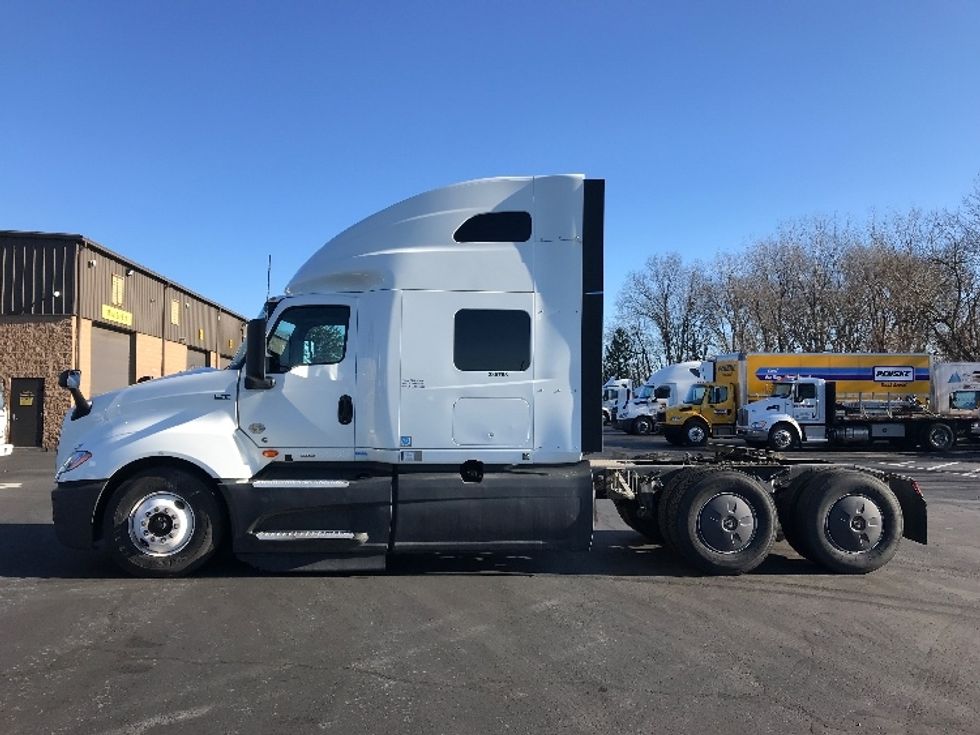 Sleeper Tractor-Heavy Duty Tractors-International-2023-LT625-Bensalem-PA-519,590\n\t\tmiles-$ 55,250 - Image 4