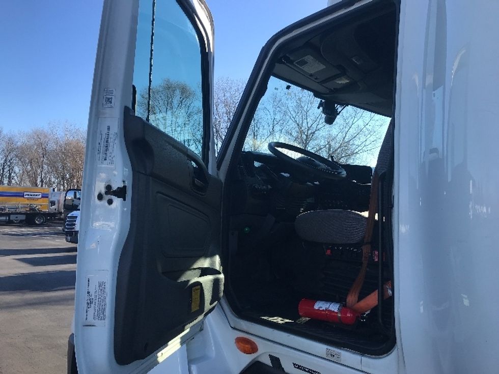 Sleeper Tractor-Heavy Duty Tractors-International-2023-LT625-Bensalem-PA-519,590\n\t\tmiles-$ 55,250 - Image 9