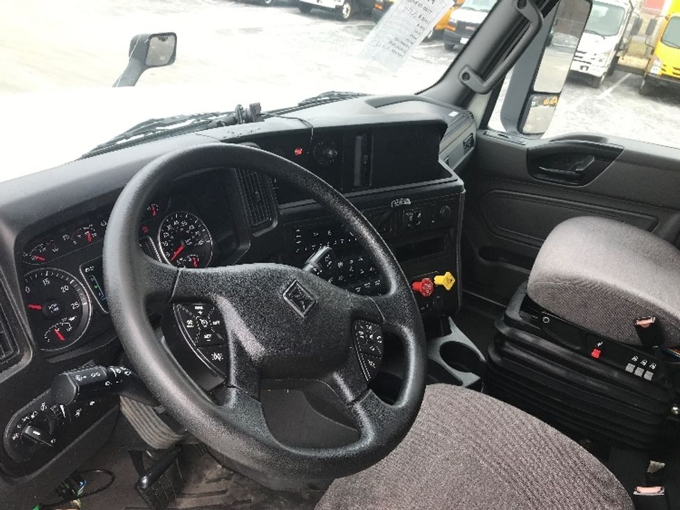 Sleeper Tractor-Heavy Duty Tractors-International-2023-LT625-Bensalem-PA-545,564\n\t\tmiles-$ 50,750 - Image 10