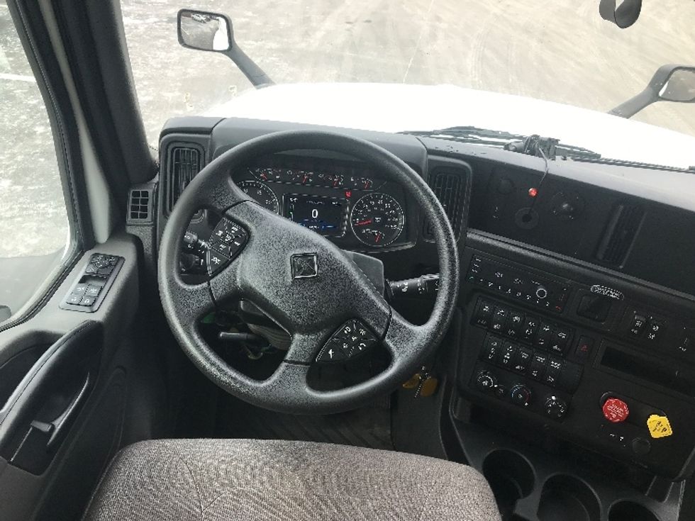 Sleeper Tractor-Heavy Duty Tractors-International-2023-LT625-Bensalem-PA-545,564\n\t\tmiles-$ 50,750 - Image 11