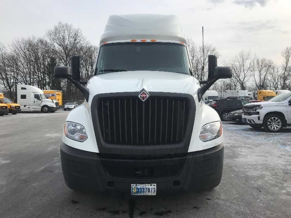 Sleeper Tractor-Heavy Duty Tractors-International-2023-LT625-Bensalem-PA-601,660\n\t\tmiles-$ 45,500 - Image 2