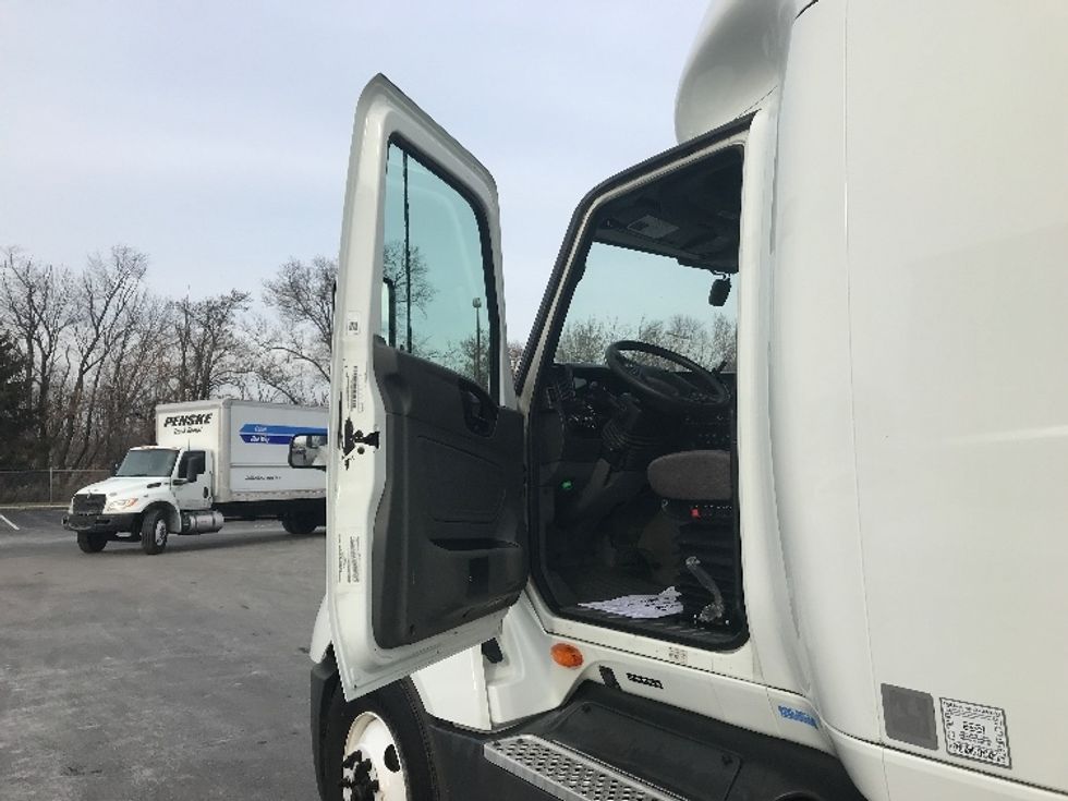 Sleeper Tractor-Heavy Duty Tractors-International-2023-LT625-Bensalem-PA-601,660\n\t\tmiles-$ 45,500 - Image 9