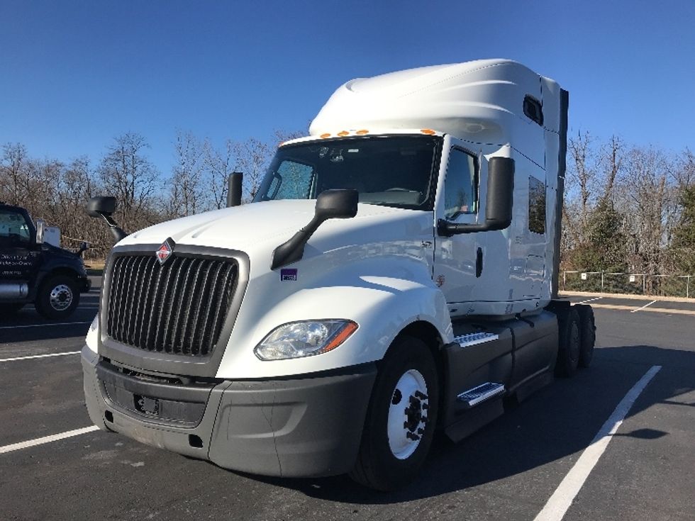 Sleeper Tractor-Heavy Duty Tractors-International-2023-LT625-Bensalem-PA-621,864\n\t\tmiles-$ 43,500 - Image 3