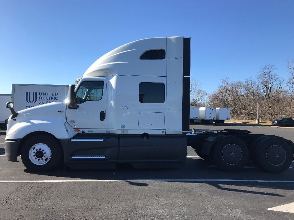 Sleeper Tractor-Heavy Duty Tractors-International-2023-LT625-Bensalem-PA-621,864\n\t\tmiles-$ 43,500 - Image 4