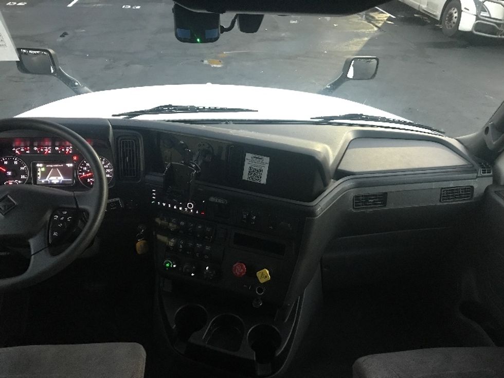 Sleeper Tractor-Heavy Duty Tractors-International-2023-LT625-Bensalem-PA-626,933\n\t\tmiles-$ 45,000 - Image 12