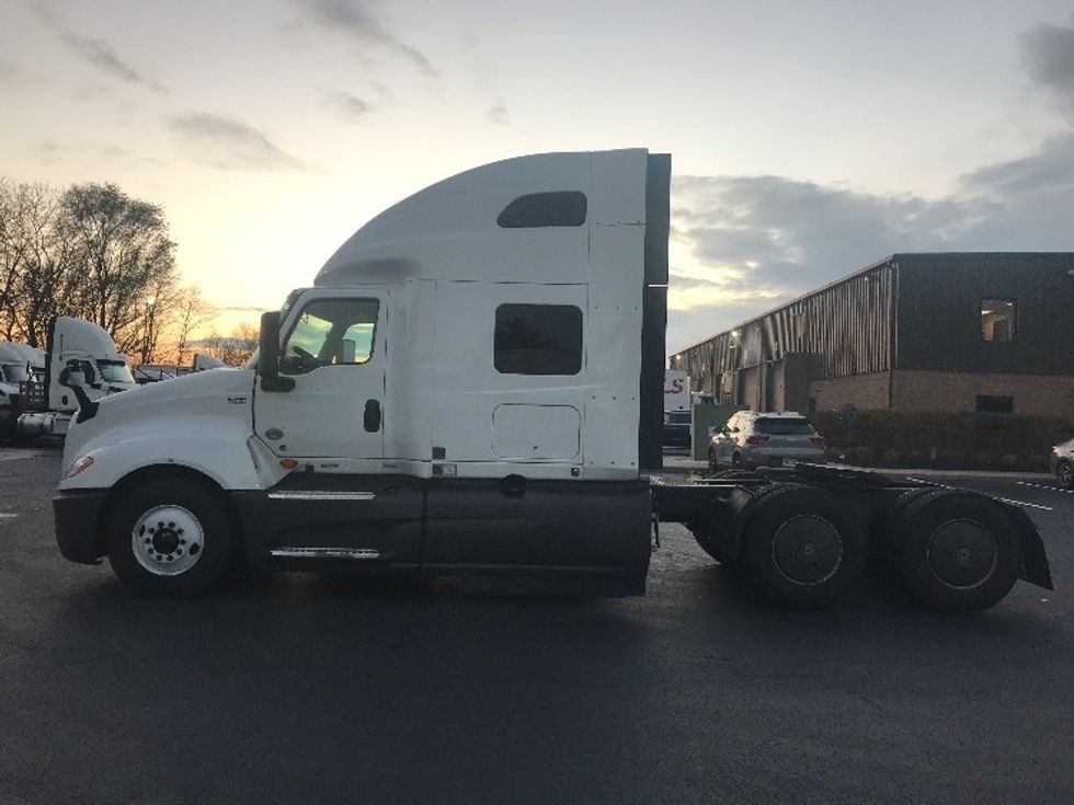 Sleeper Tractor-Heavy Duty Tractors-International-2023-LT625-Bensalem-PA-626,933\n\t\tmiles-$ 45,000 - Image 4