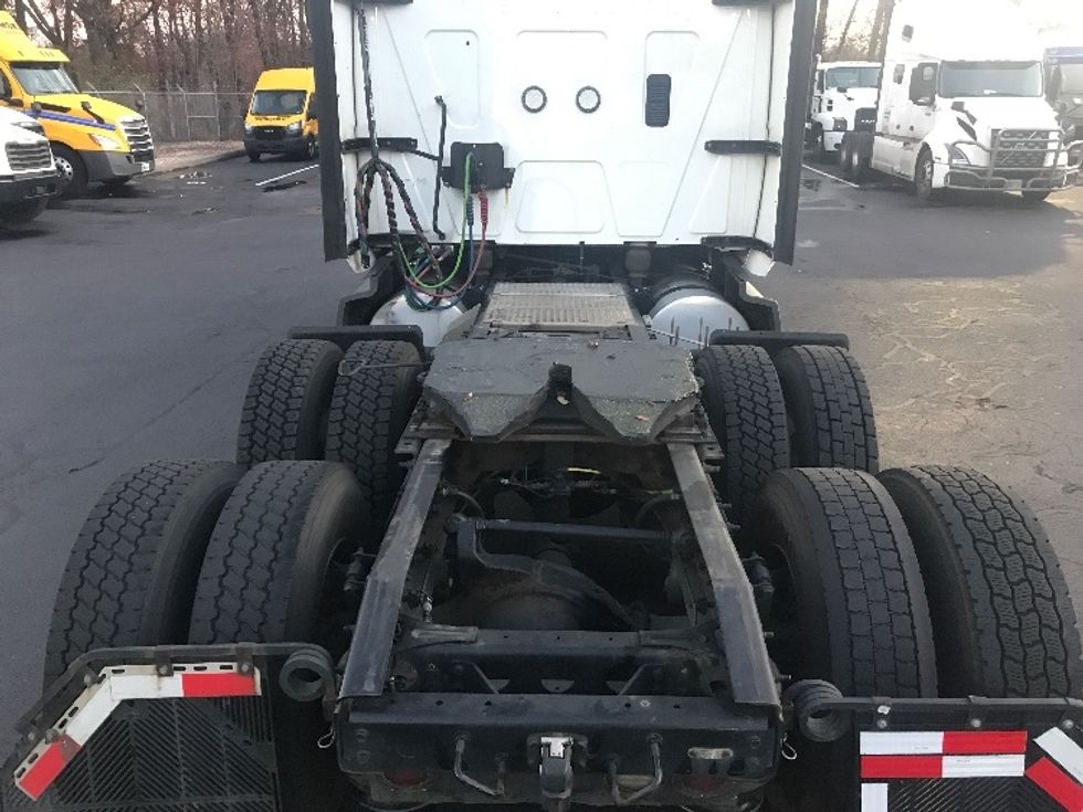 Sleeper Tractor-Heavy Duty Tractors-International-2023-LT625-Bensalem-PA-626,933\n\t\tmiles-$ 45,000 - Image 6