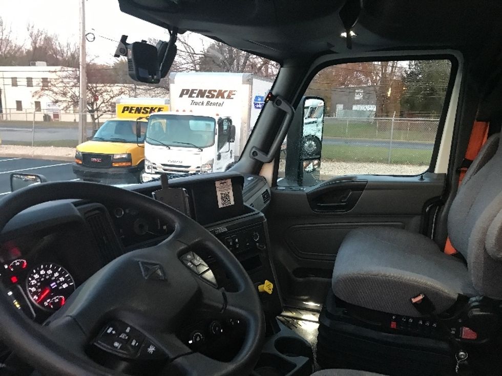 Sleeper Tractor-Heavy Duty Tractors-International-2023-LT625-Bensalem-PA-652,608\n\t\tmiles-$ 44,500 - Image 10