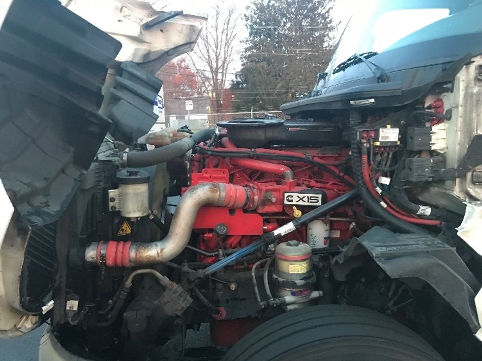 Sleeper Tractor-Heavy Duty Tractors-International-2023-LT625-Bensalem-PA-652,608\n\t\tmiles-$ 44,500 - Image 21