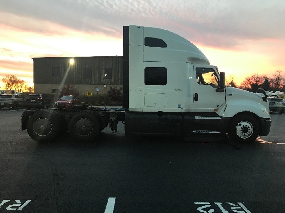 Sleeper Tractor-Heavy Duty Tractors-International-2023-LT625-Bensalem-PA-652,608\n\t\tmiles-$ 44,500 - Image 8