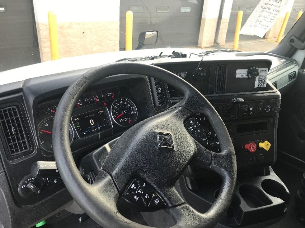 Sleeper Tractor-Heavy Duty Tractors-International-2023-LT625-Bensalem-PA-653,899\n\t\tmiles-$ 44,500 - Image 10