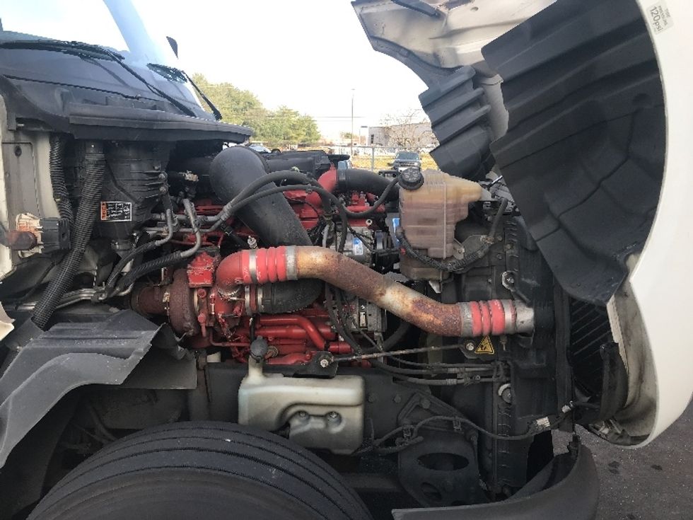 Sleeper Tractor-Heavy Duty Tractors-International-2023-LT625-Bensalem-PA-653,899\n\t\tmiles-$ 44,500 - Image 20