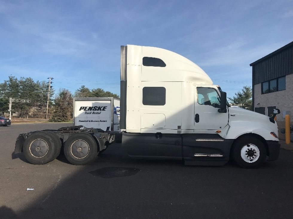 Sleeper Tractor-Heavy Duty Tractors-International-2023-LT625-Bensalem-PA-653,899\n\t\tmiles-$ 44,500 - Image 8