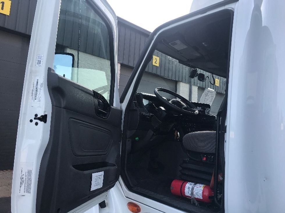 Sleeper Tractor-Heavy Duty Tractors-International-2023-LT625-Bensalem-PA-653,899\n\t\tmiles-$ 44,500 - Image 9