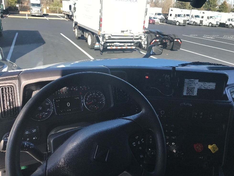 Sleeper Tractor-Heavy Duty Tractors-International-2023-LT625-Bensalem-PA-663,951\n\t\tmiles-$ 39,750 - Image 11