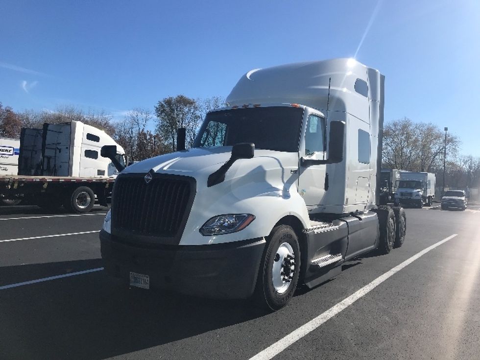 Sleeper Tractor-Heavy Duty Tractors-International-2023-LT625-Bensalem-PA-663,951\n\t\tmiles-$ 39,750 - Image 3