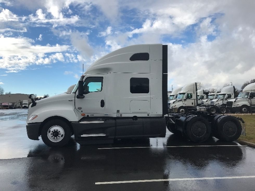 Sleeper Tractor-Heavy Duty Tractors-International-2023-LT625-Bensalem-PA-663,951\n\t\tmiles-$ 39,750 - Image 4