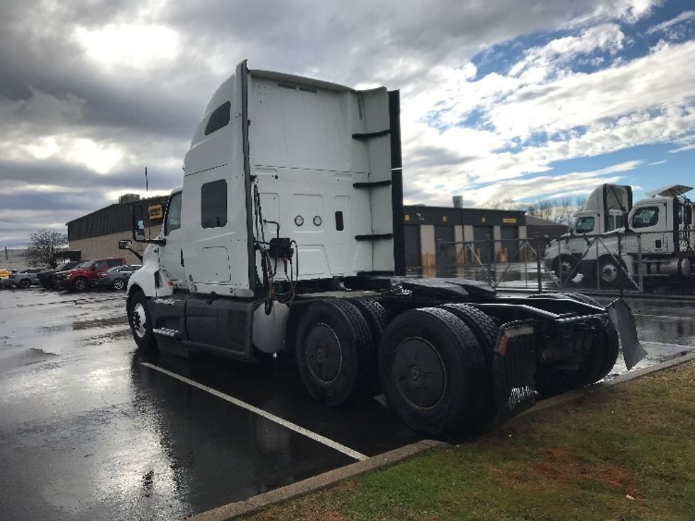 Sleeper Tractor-Heavy Duty Tractors-International-2023-LT625-Bensalem-PA-663,951\n\t\tmiles-$ 39,750 - Image 5