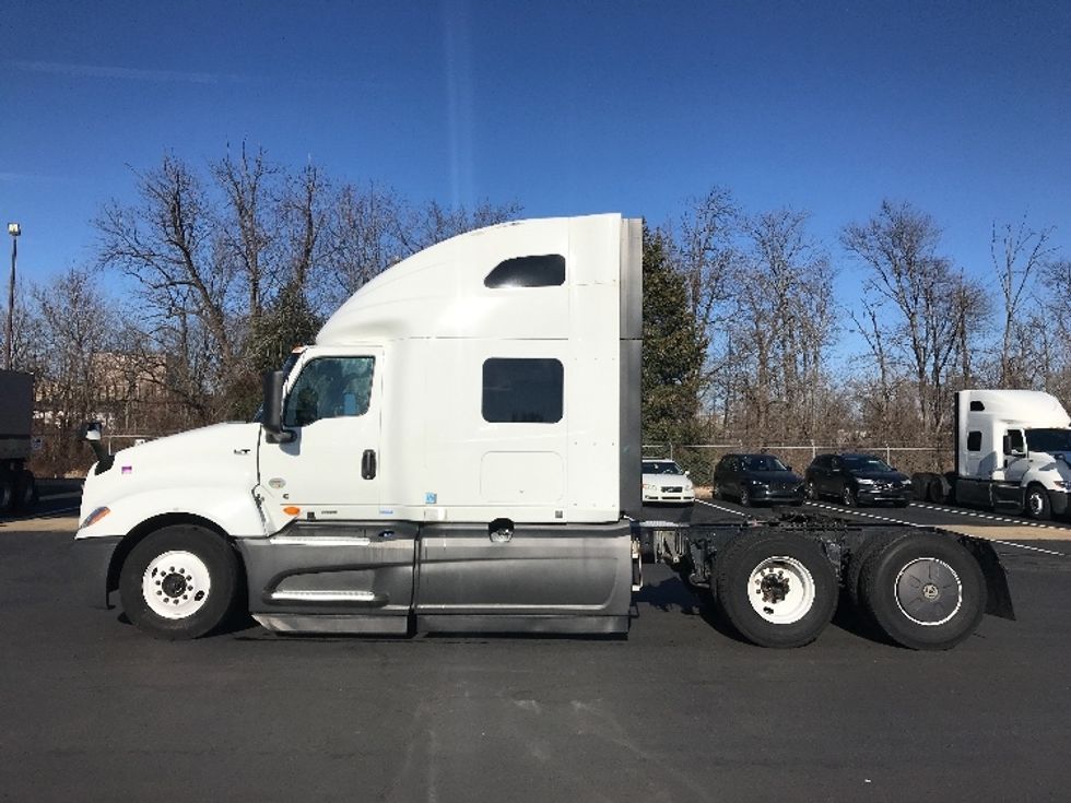 Sleeper Tractor-Heavy Duty Tractors-International-2023-LT625-Bensalem-PA-667,812\n\t\tmiles-$ 39,250 - Image 4